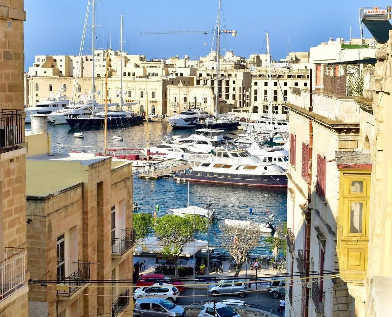 Grand Arcanum Apartment 2 - Comfortable And Elegant Senglea Malta