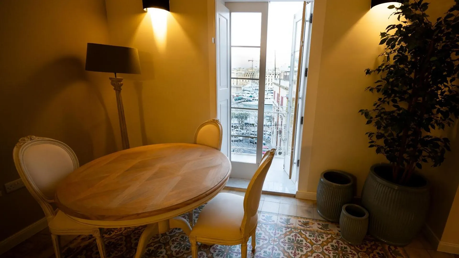 Grand Arcanum Apartment 2 - Comfortable And Elegant Senglea
